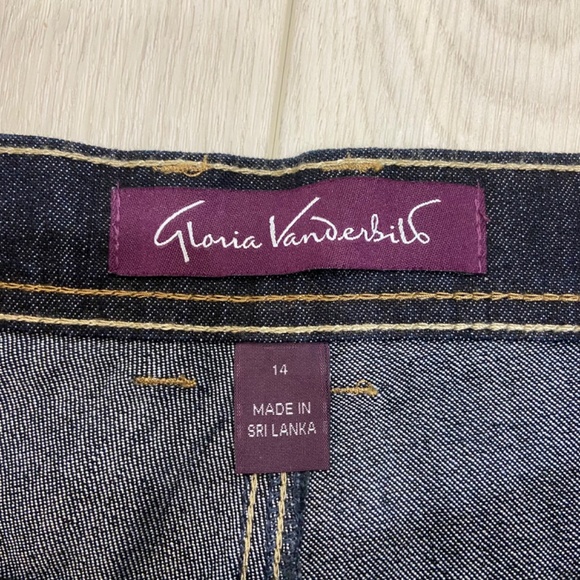 Gloria Vanderbilt 14 Short Amanda Stretch Classic Fit Dark Wash Stretch Denim - Picture 3 of 6